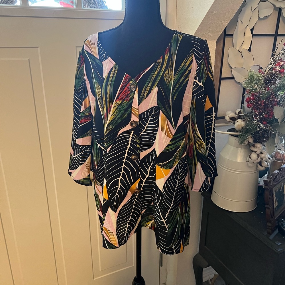 Tropical Ladies V-neck button down blouse size extra large